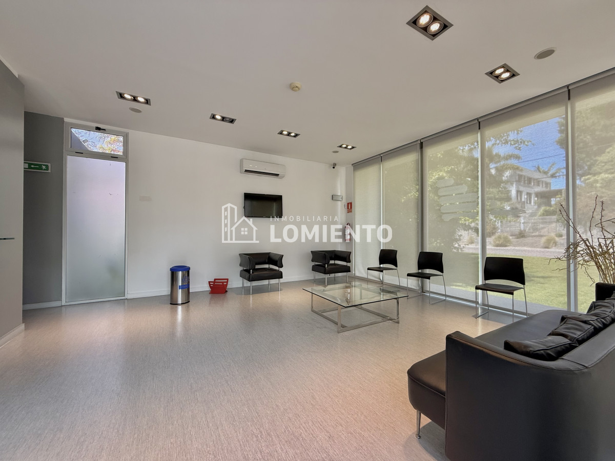 Local Comercial ID.1742 - Venta- alquiler anual Local Comercial sobre Av. Cordoba 