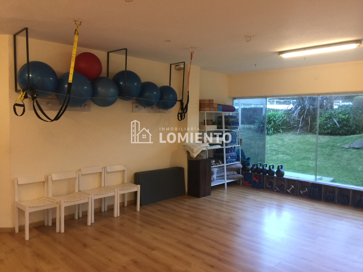 Local Comercial ID.1639 - Amplio Local en venta en Av. Roosevelt 