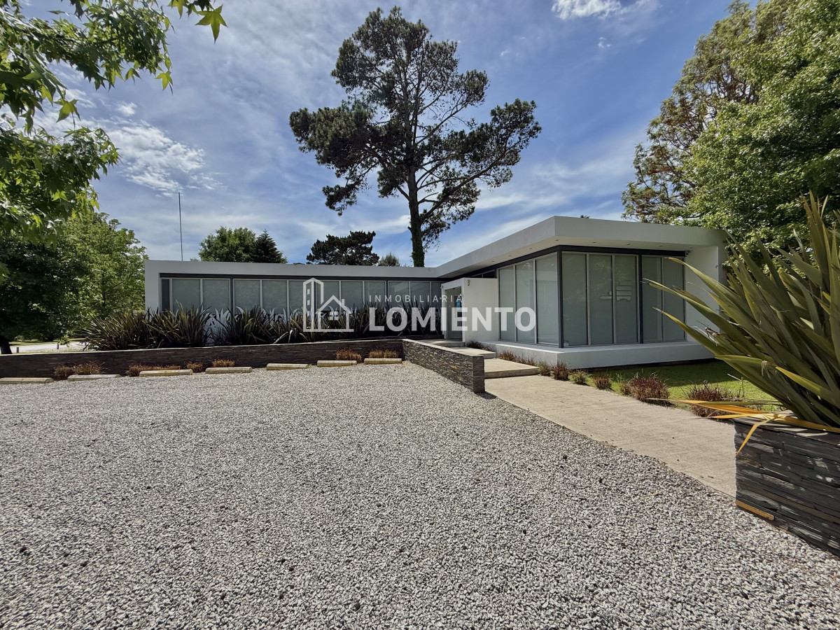 Local Comercial ID.1742 - Venta- alquiler anual Local Comercial sobre Av. Cordoba 