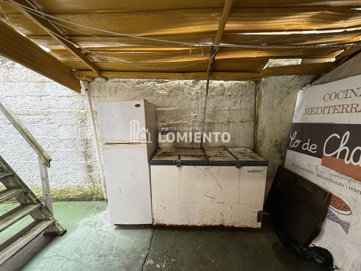 Local Comercial ID.1574 - Venta- Alquiler anual o temporada local a metros de Puerto Punta del Este