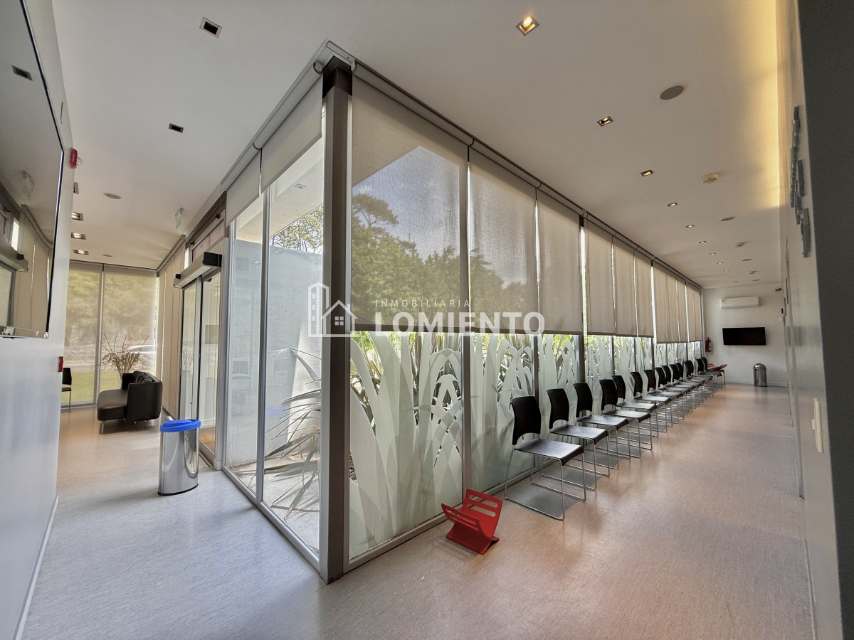 Local Comercial ID.1742 - Venta- alquiler anual Local Comercial sobre Av. Cordoba 