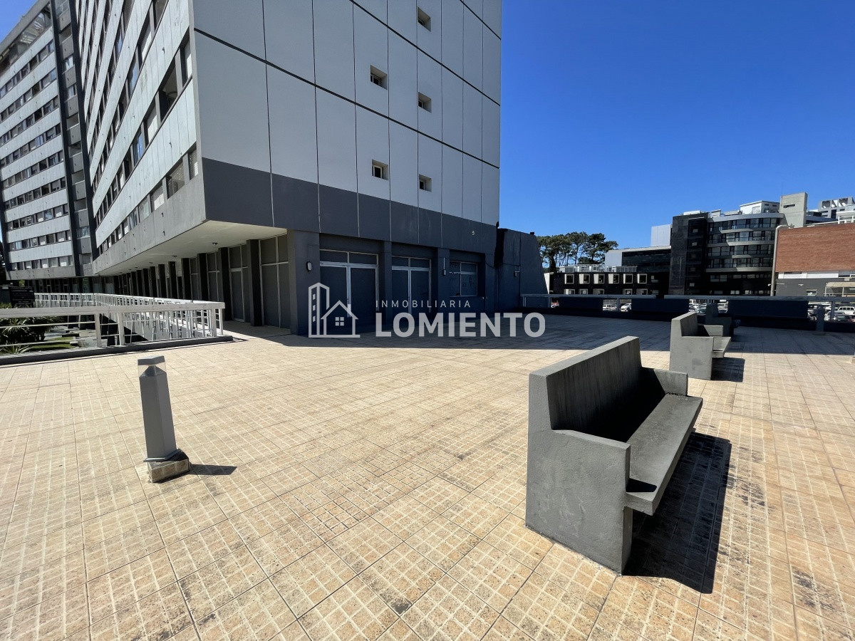 Local Comercial ID.1340 - Alquiler anual-venta Local Comercial Zona Roosevelt