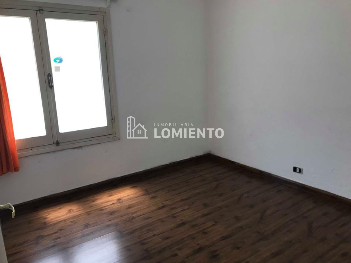 Local Comercial ID.666 - Alquiler anual local Centro de Maldonado