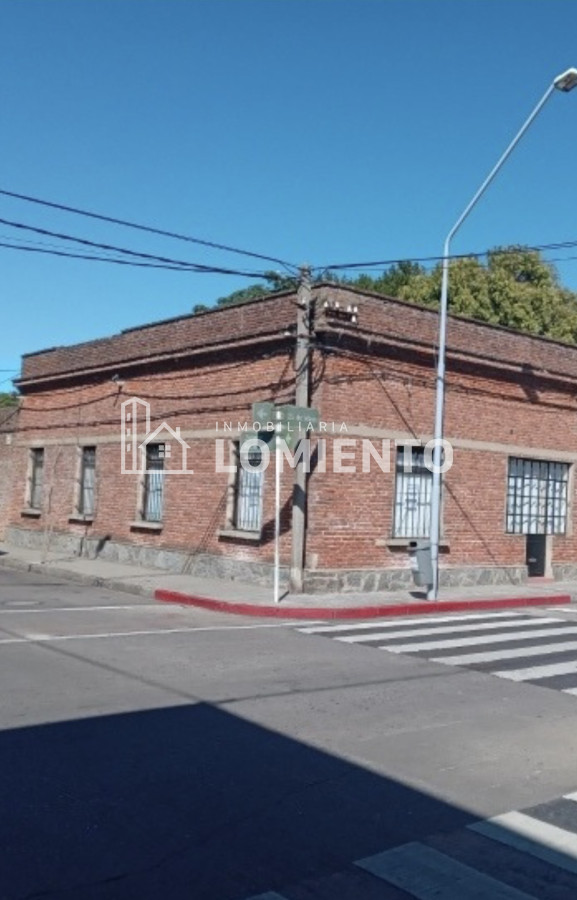 Local Comercial ID.1304 - Alquiler anual local en centro de Maldonado