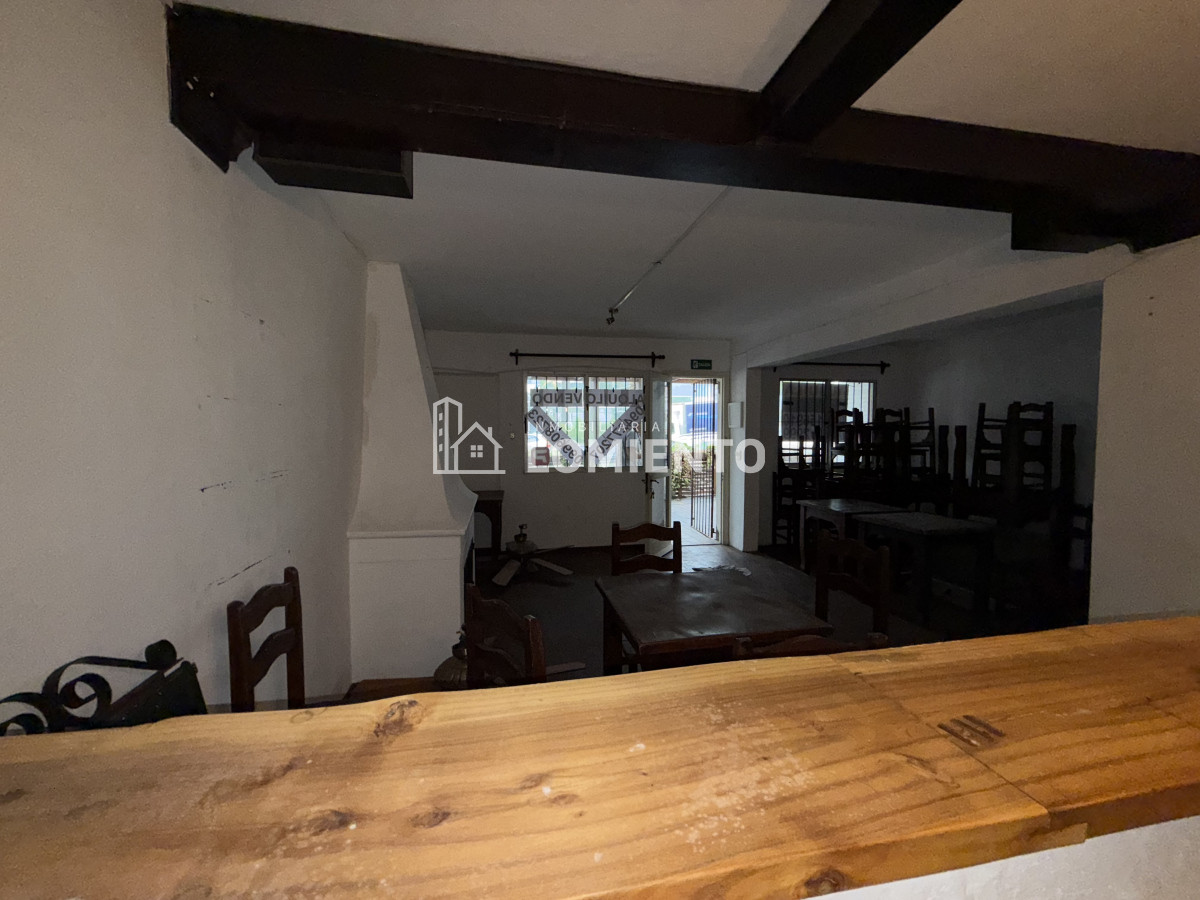 Local Comercial ID.1574 - Venta- Alquiler anual o temporada local a metros de Puerto Punta del Este