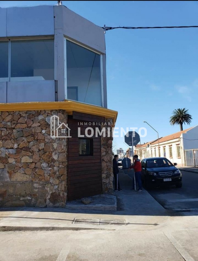 Local Comercial ID.1237 - Venta amplio local en zona céntrica