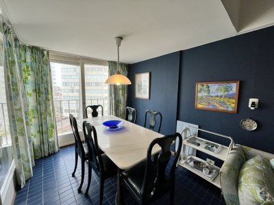 Edificio en la entrada de la peninsula - PLD849A