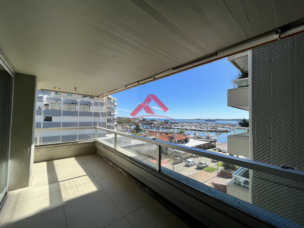 Apartamento ID.1952 - Apartamento en la Península, Punta del Este
