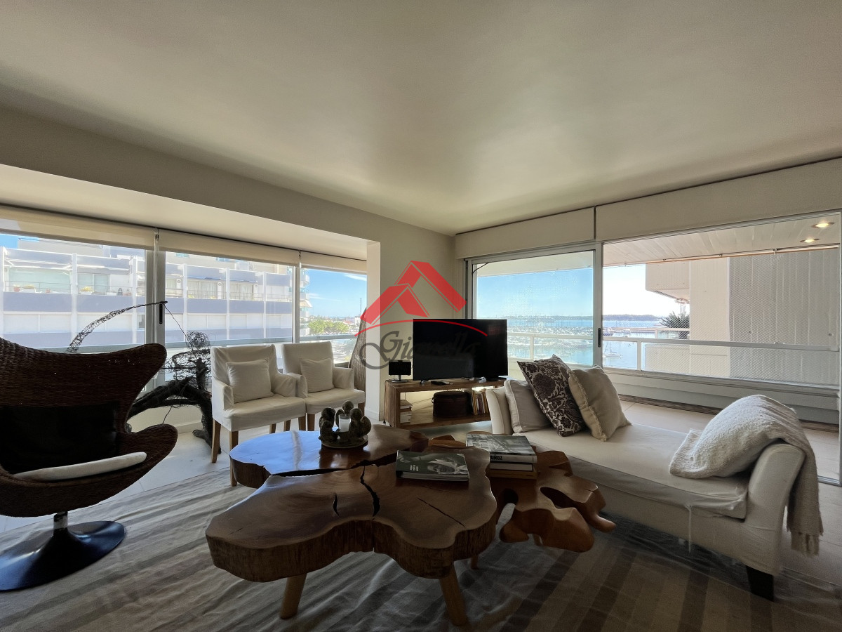 Apartamento ID.1952 - Apartamento en la Península, Punta del Este