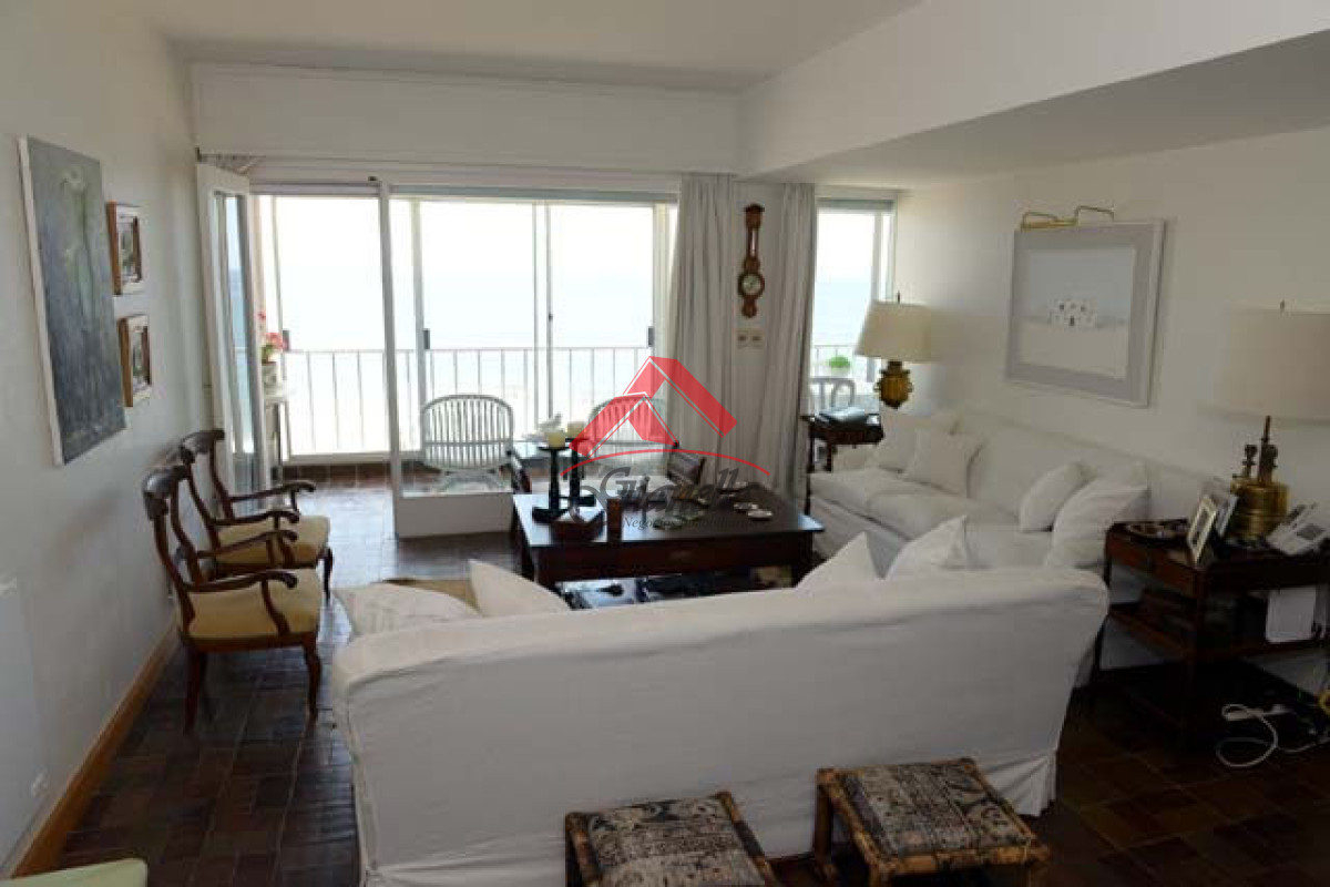 Apartamento ID.1939 - Apartamento en Península, Punta del Este