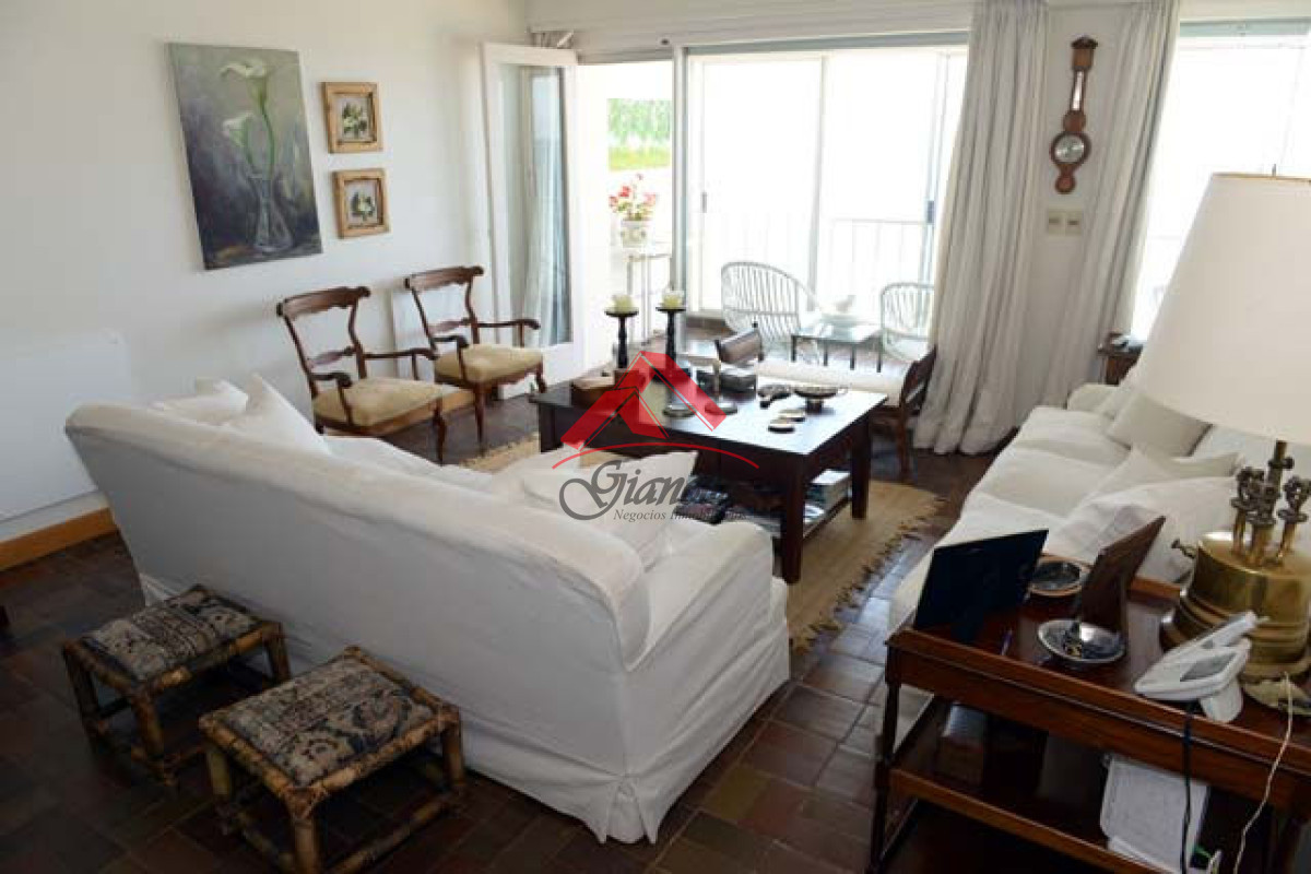 Apartamento ID.1939 - Apartamento en Península, Punta del Este