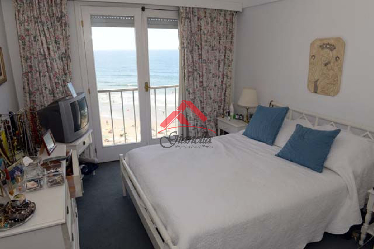 Apartamento ID.1939 - Apartamento en Península, Punta del Este