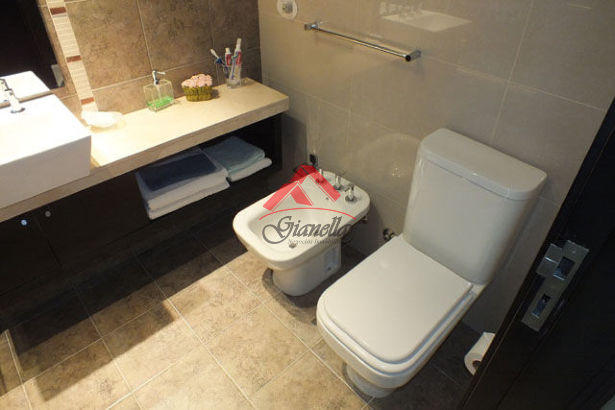 Apartamento ID.2189 - Apartamento en Mansa, 2 dormitorios  con parrillero