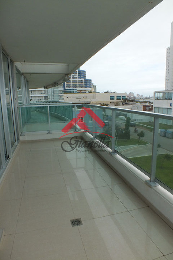 Apartamento ID.2189 - Apartamento en Mansa, 2 dormitorios  con parrillero