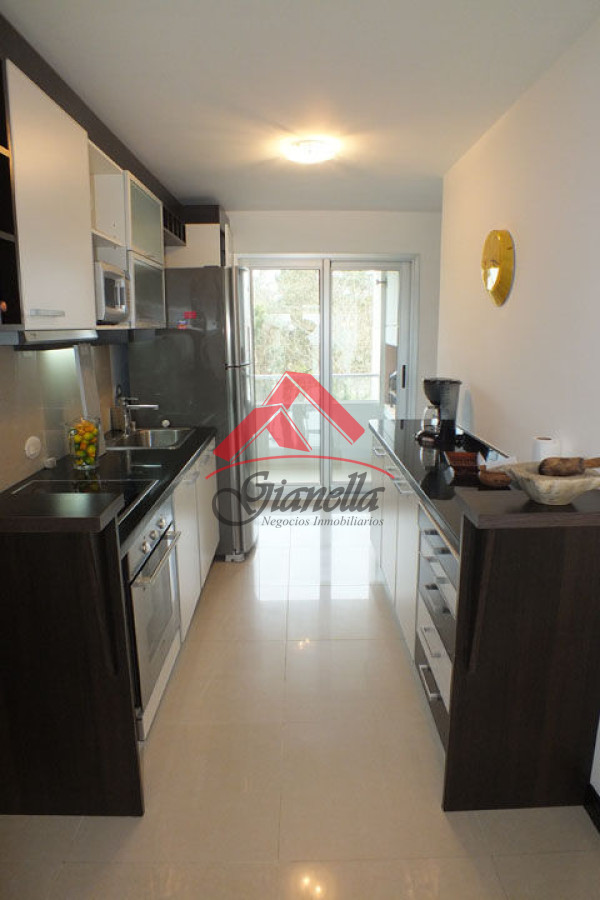 Apartamento ID.2189 - Apartamento en Mansa, 2 dormitorios  con parrillero