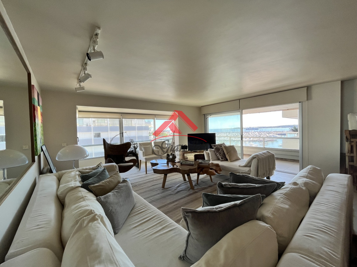 Apartamento ID.1952 - Apartamento en la Península, Punta del Este