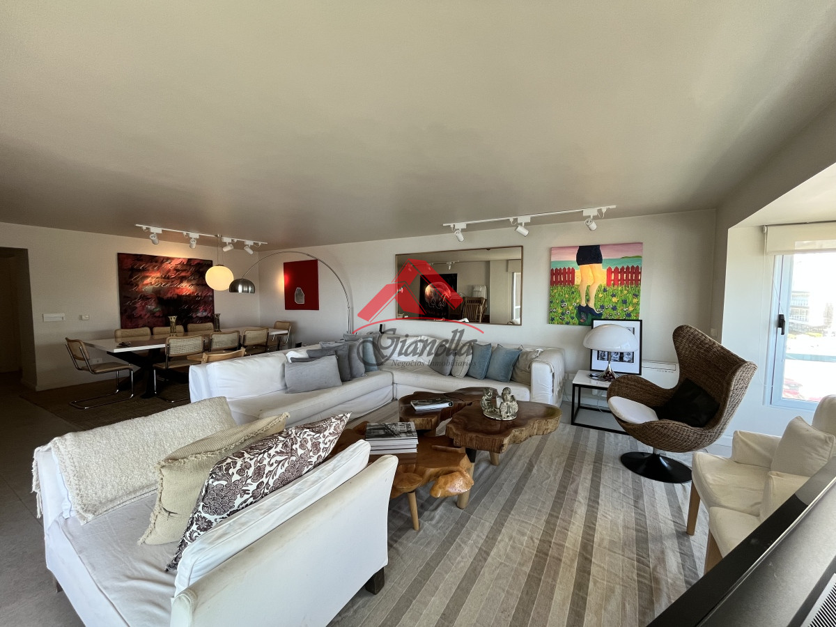 Apartamento ID.1952 - Apartamento en la Península, Punta del Este