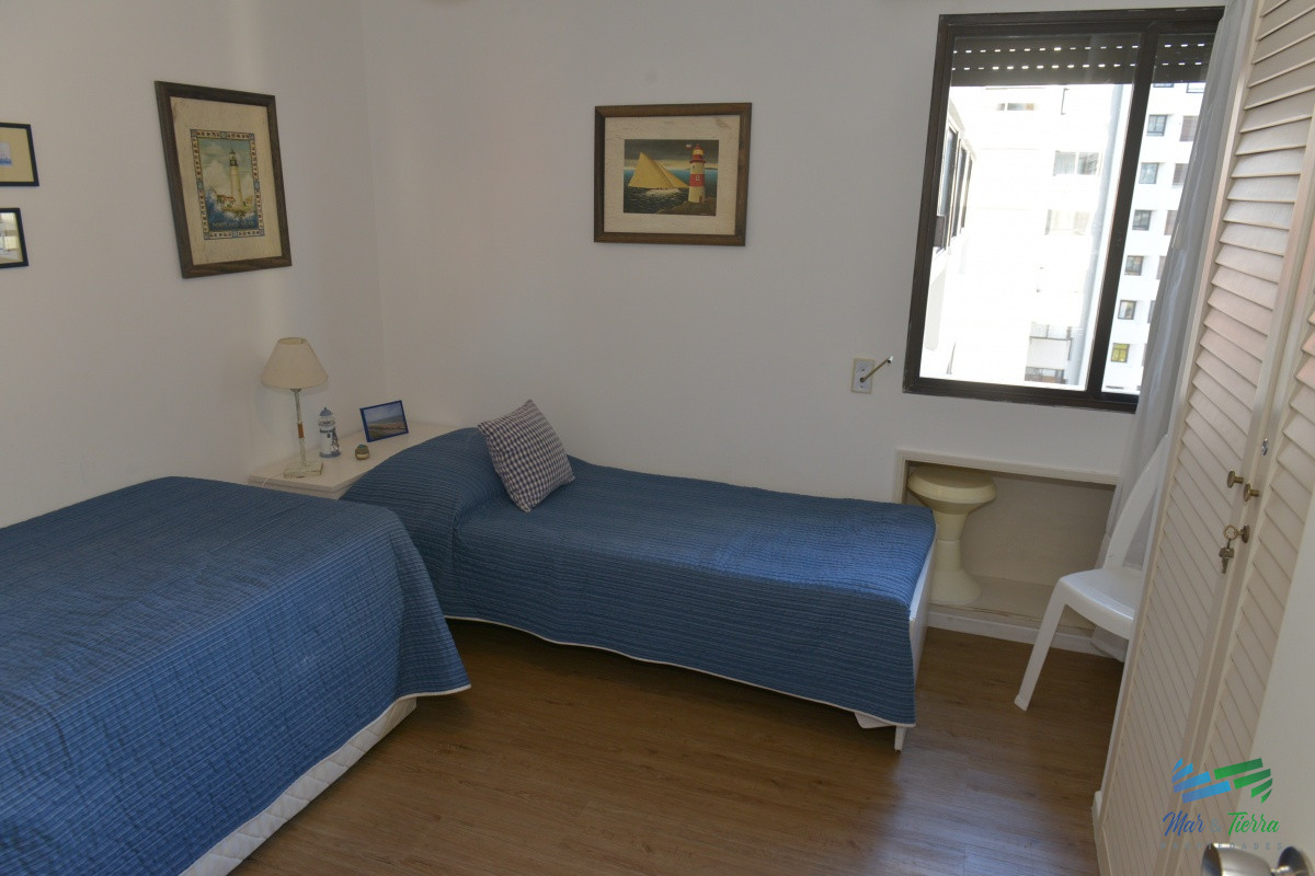 Apartamento ID.3187 -   Departamento en Punta del Este, Torre con servicios