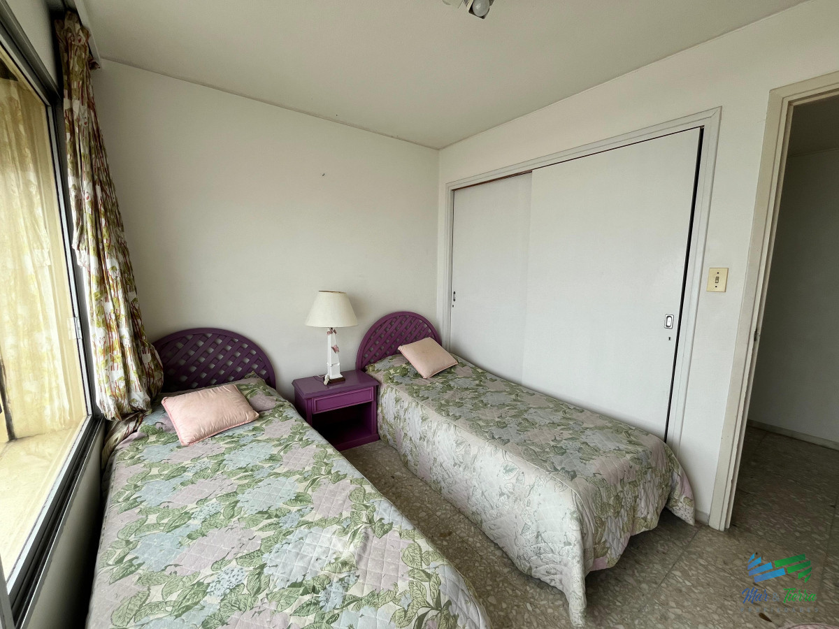 Apartamento ID.4900 - En venta apartamento 3 dormitorios en Peninsula, Punta del Este