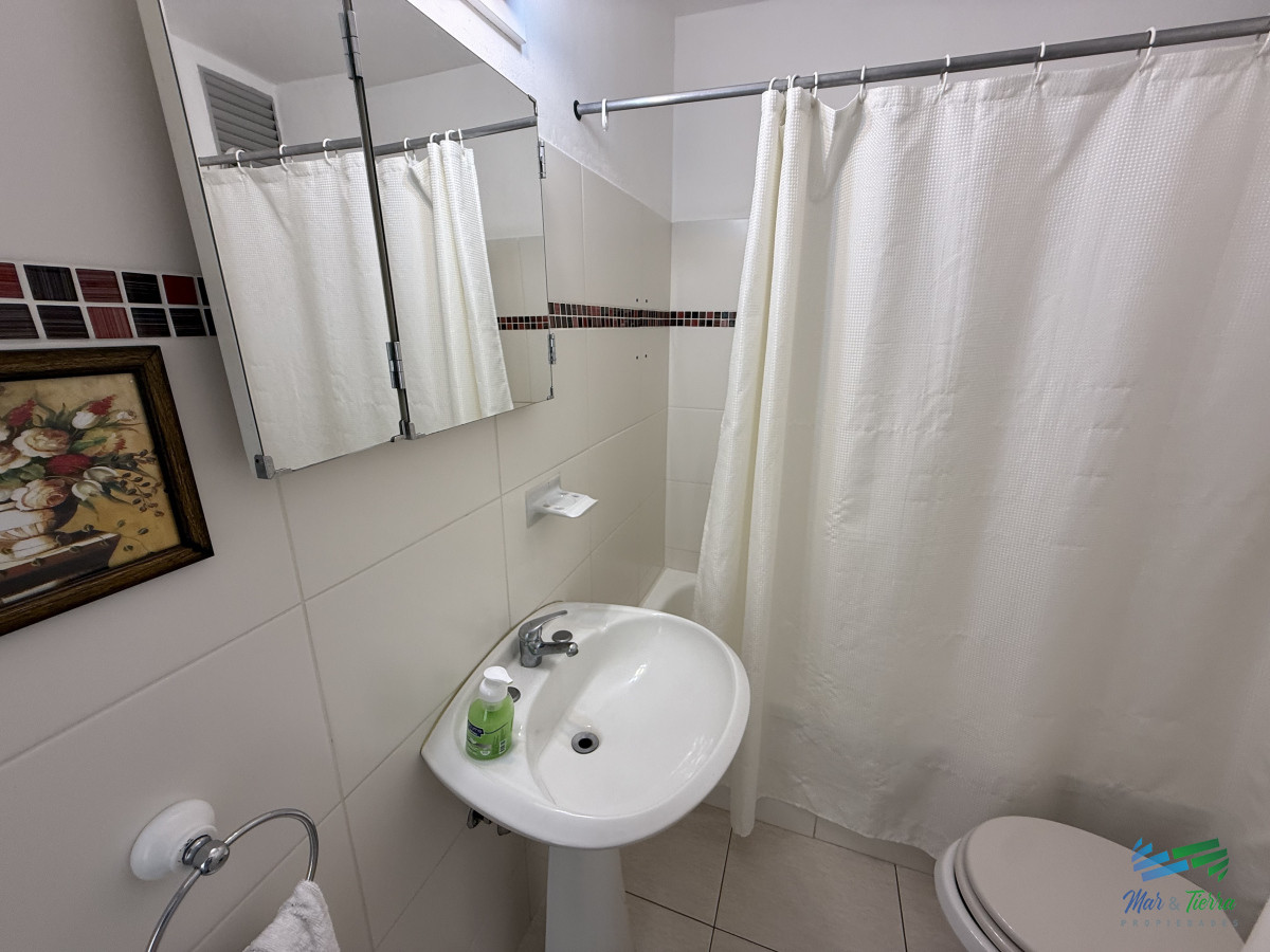 Apartamento ID.5131 - En venta apartamento 2 dormitorios con vista al mar en Peninsula, Punta del Este