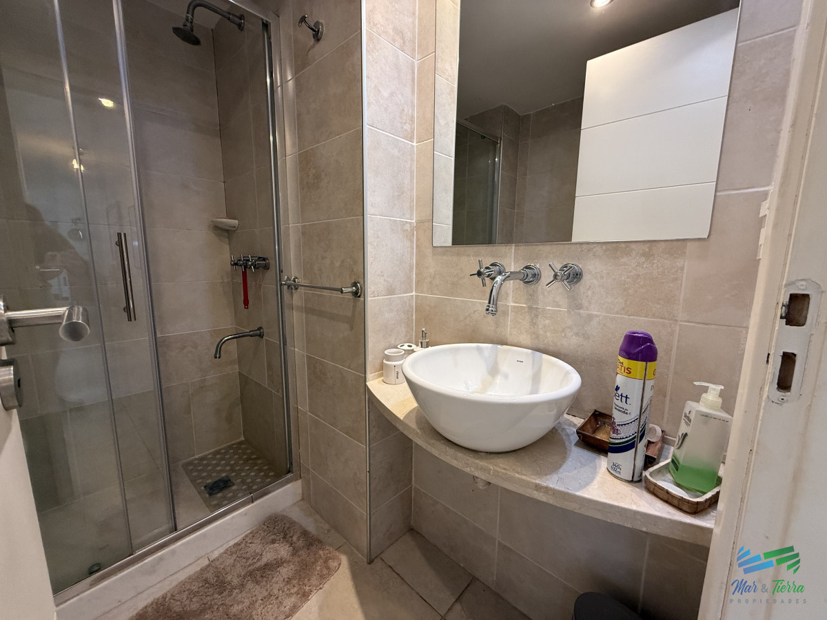 Apartamento ID.5048 - En venta apartamento 2 dormitorios con servicios en Torre O, brava, Punta del Este.