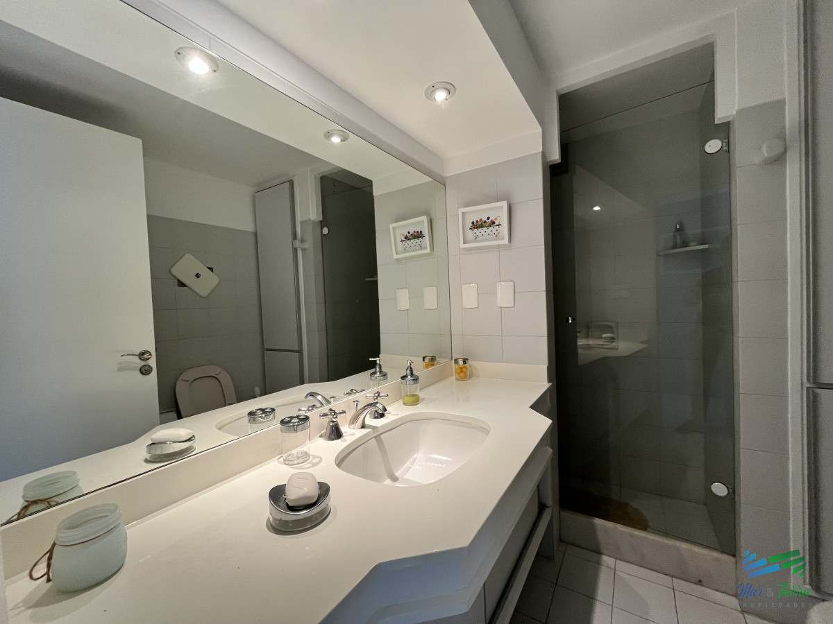 Apartamento ID.4521 - DIVINO IMPECABLE CON SERVICIOS