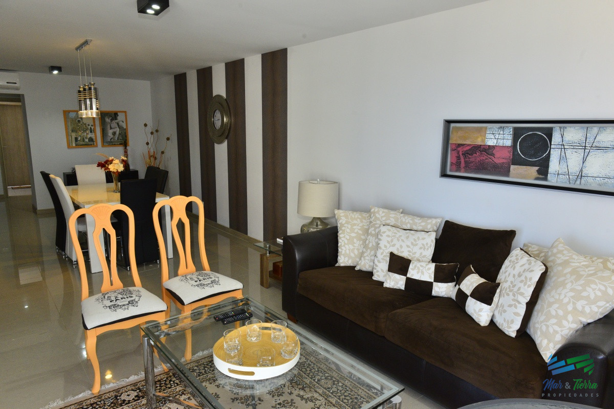 Apartamento ID.5748 - EN VENTA APARTAMENTO 2 DORMITORIOS CON EXCELENTES SERVICIOS Y VISTA AL MAR, PLAYA BRAVA, PUNTA DEL ESTE