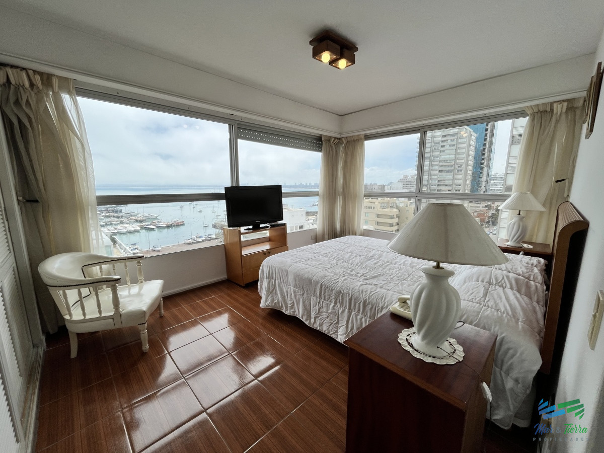 Apartamento ID.4880 - En venta apartamento 3 dormitorios  en Peninsula, Punta del Este
