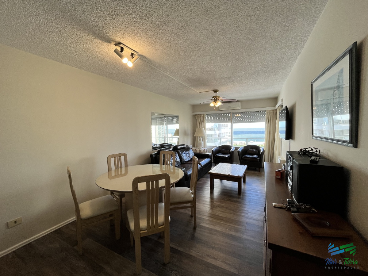 Apartamento ID.5775 - En venta apartamento 1 dormitorio y medio en Playa Mansa, complejo Lincon Center, Punta del este