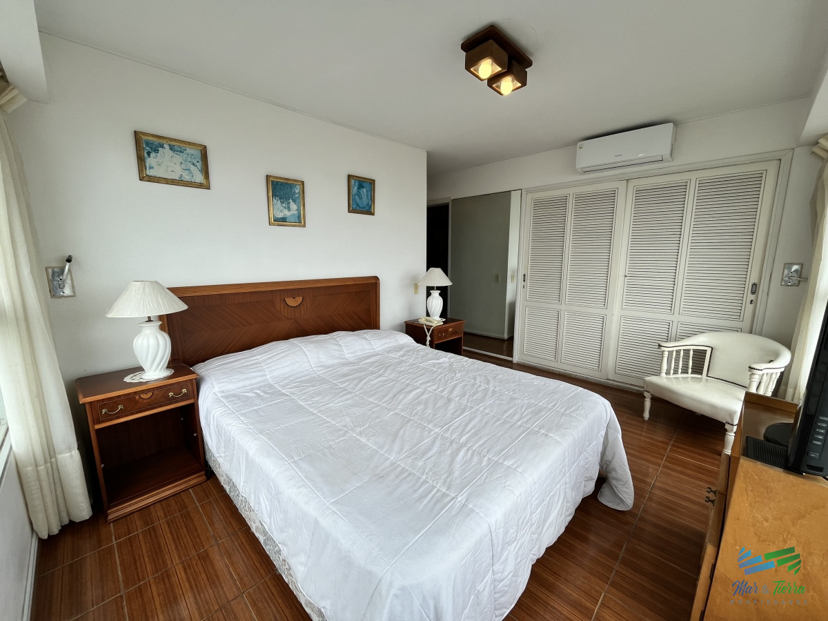Apartamento ID.4880 - En venta apartamento 3 dormitorios  en Peninsula, Punta del Este