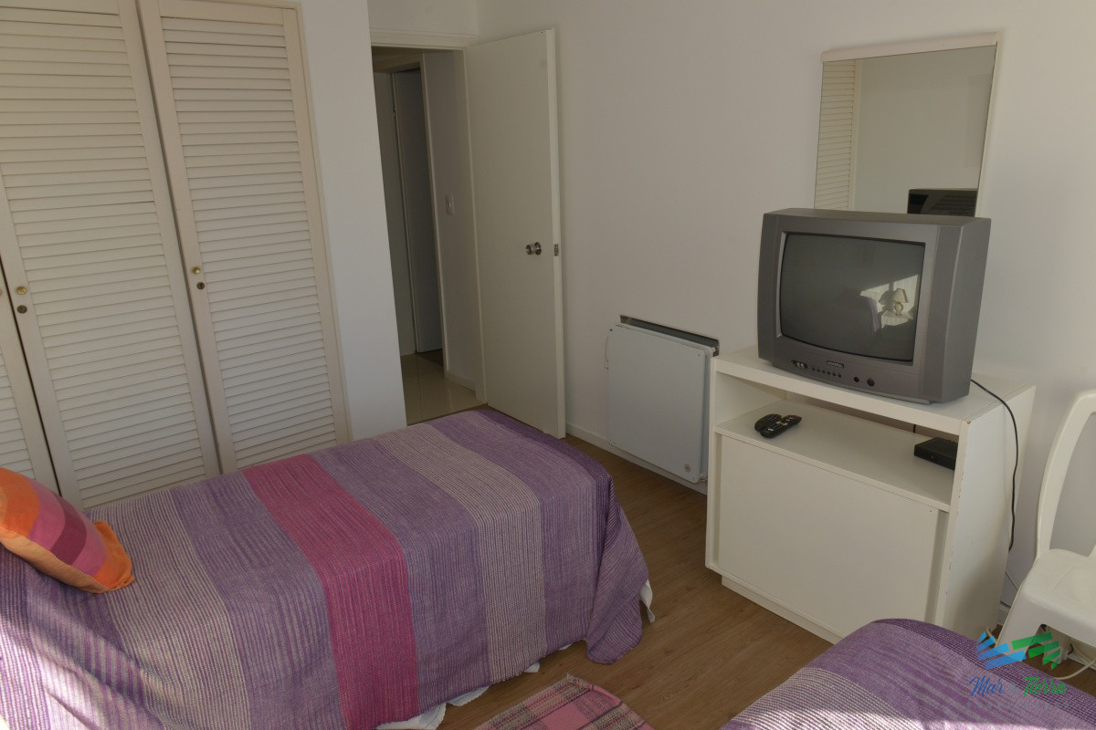 Apartamento ID.3187 -   Departamento en Punta del Este, Torre con servicios
