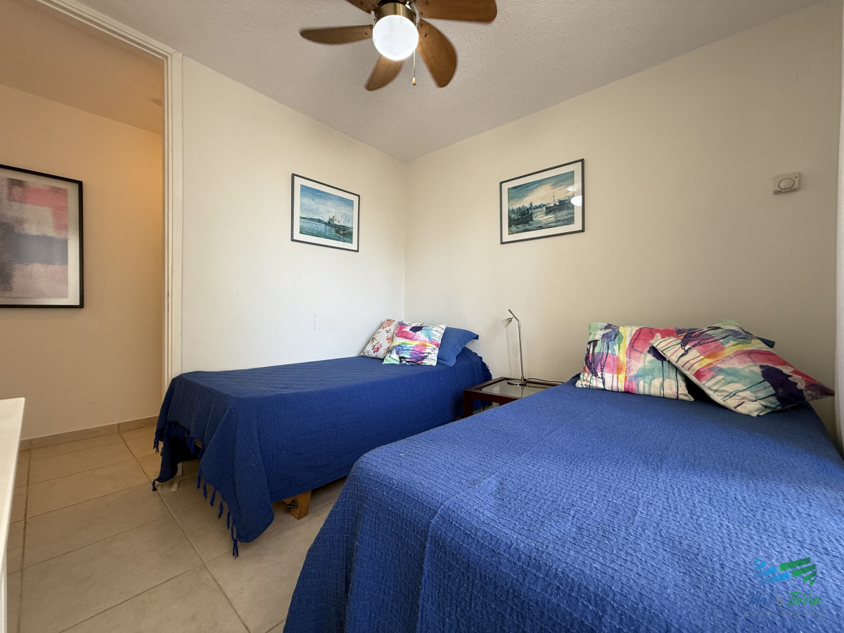 Apartamento ID.5048 - En venta apartamento 2 dormitorios con servicios en Torre O, brava, Punta del Este.