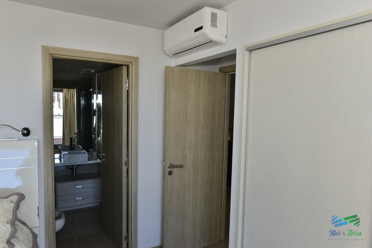 Apartamento ID.5748 - EN VENTA APARTAMENTO 2 DORMITORIOS CON EXCELENTES SERVICIOS Y VISTA AL MAR, PLAYA BRAVA, PUNTA DEL ESTE