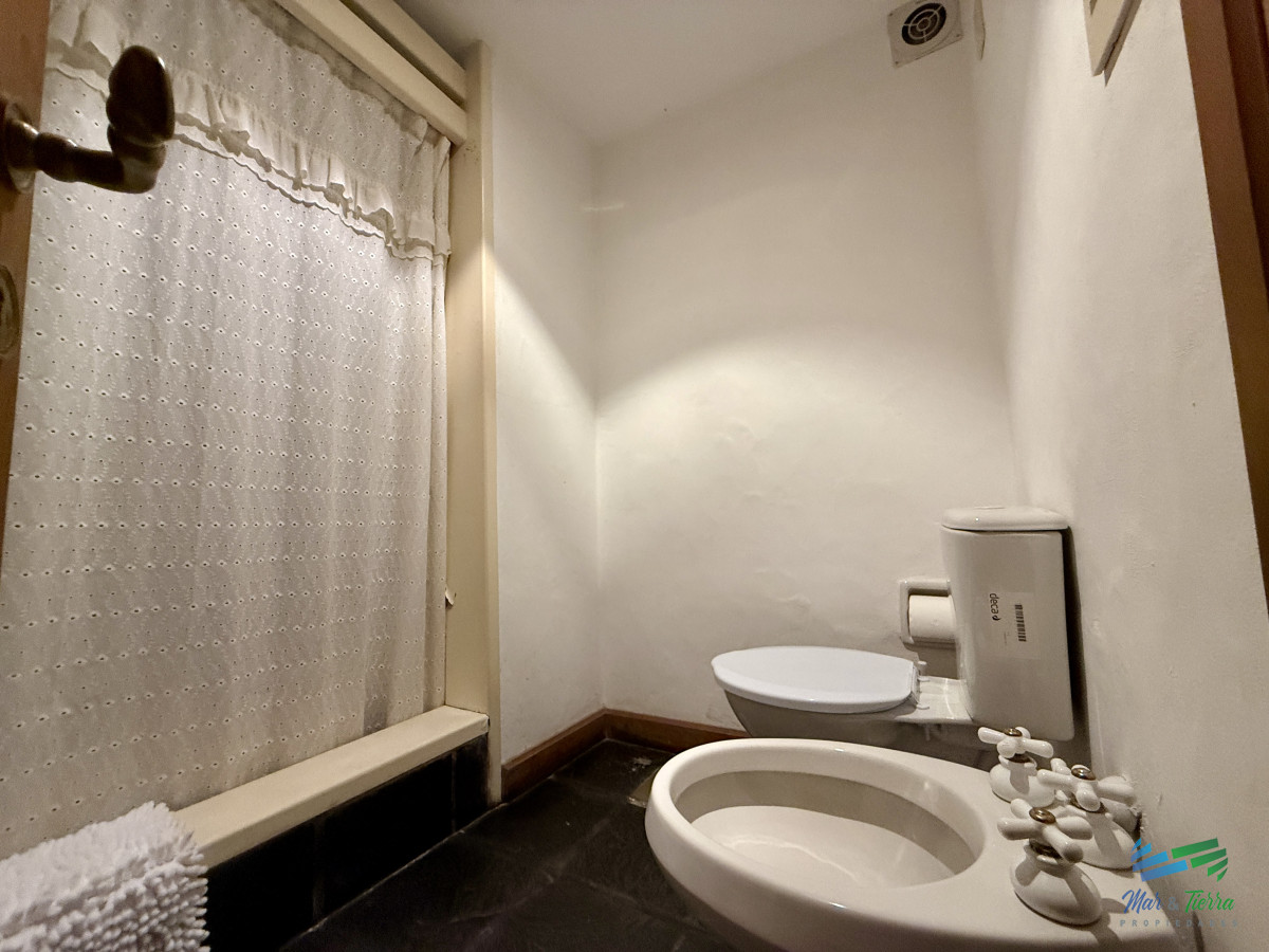 Apartamento ID.5527 - venta apartamento 4 dormitorios en Marina del Este, Punta Ballena, Punta del Este