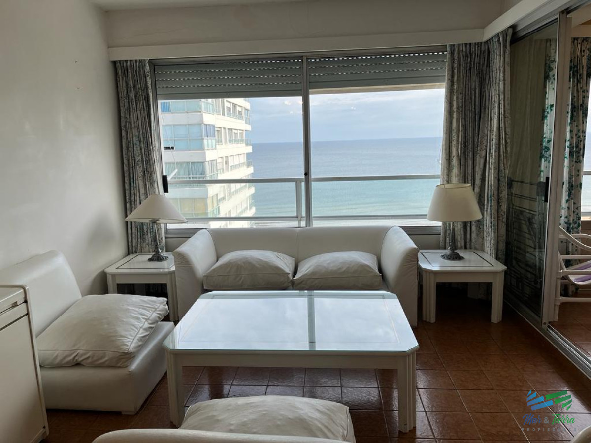Apartamento ID.5055 - En Venta apartamento 1 dormitorio en COMPLEJO LINCOLN CENTER, Punta del Este