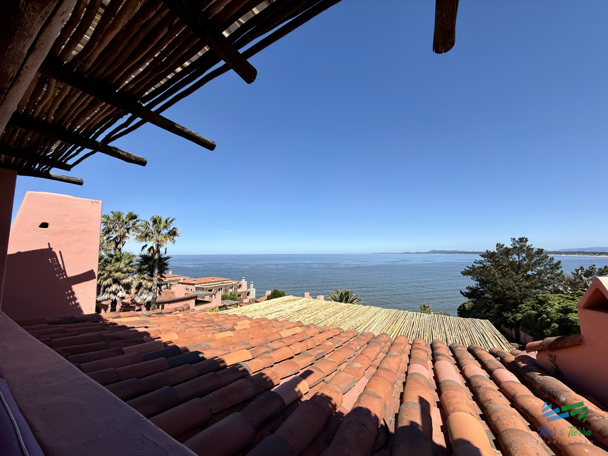 Apartamento ID.5527 - venta apartamento 4 dormitorios en Marina del Este, Punta Ballena, Punta del Este