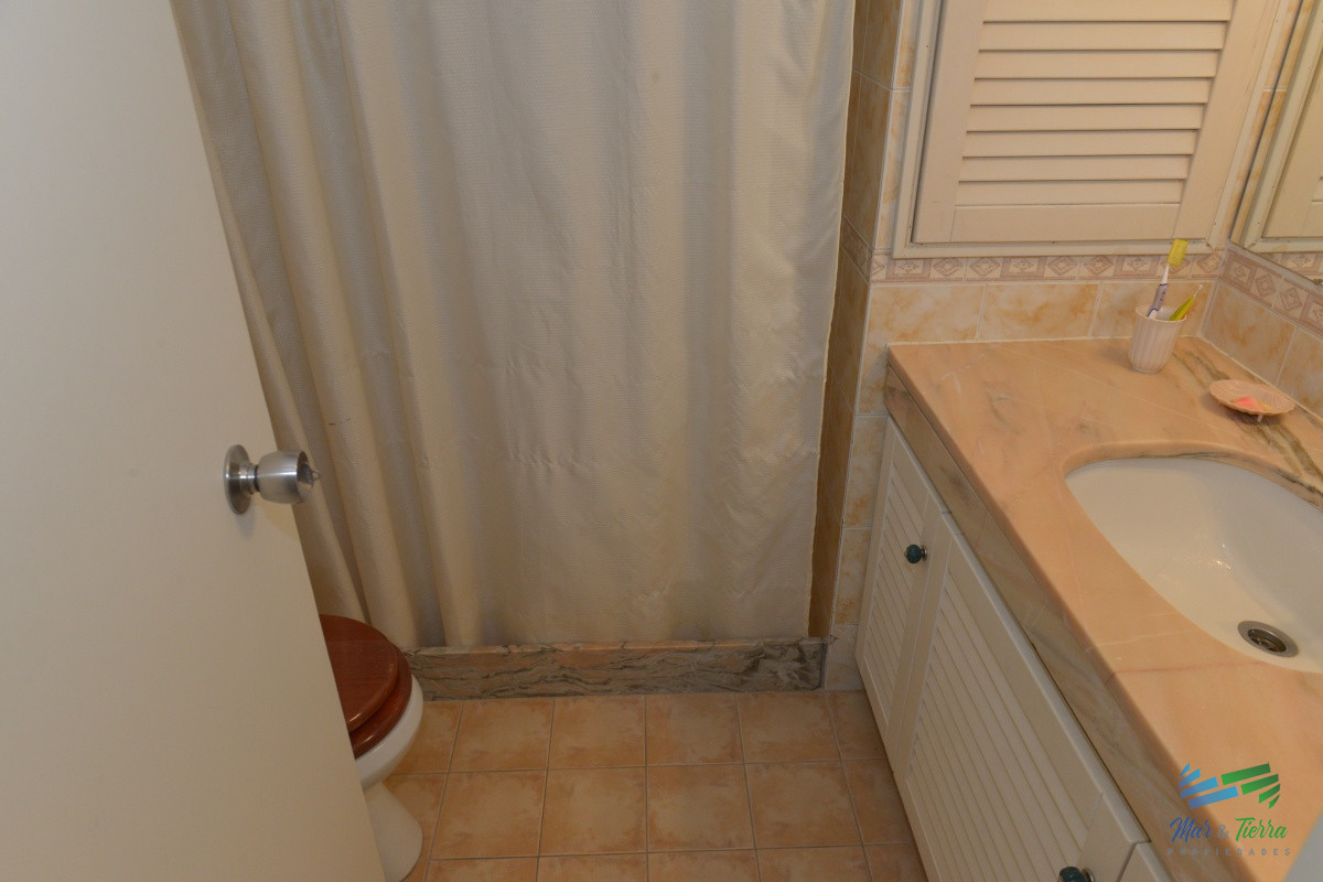 Apartamento ID.3187 -   Departamento en Punta del Este, Torre con servicios