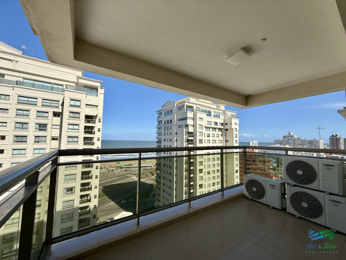 Apartamento ID.5716 - En venta apartamento 2 dormitorios en Imperiale, Playa Brava, Punta del Este
