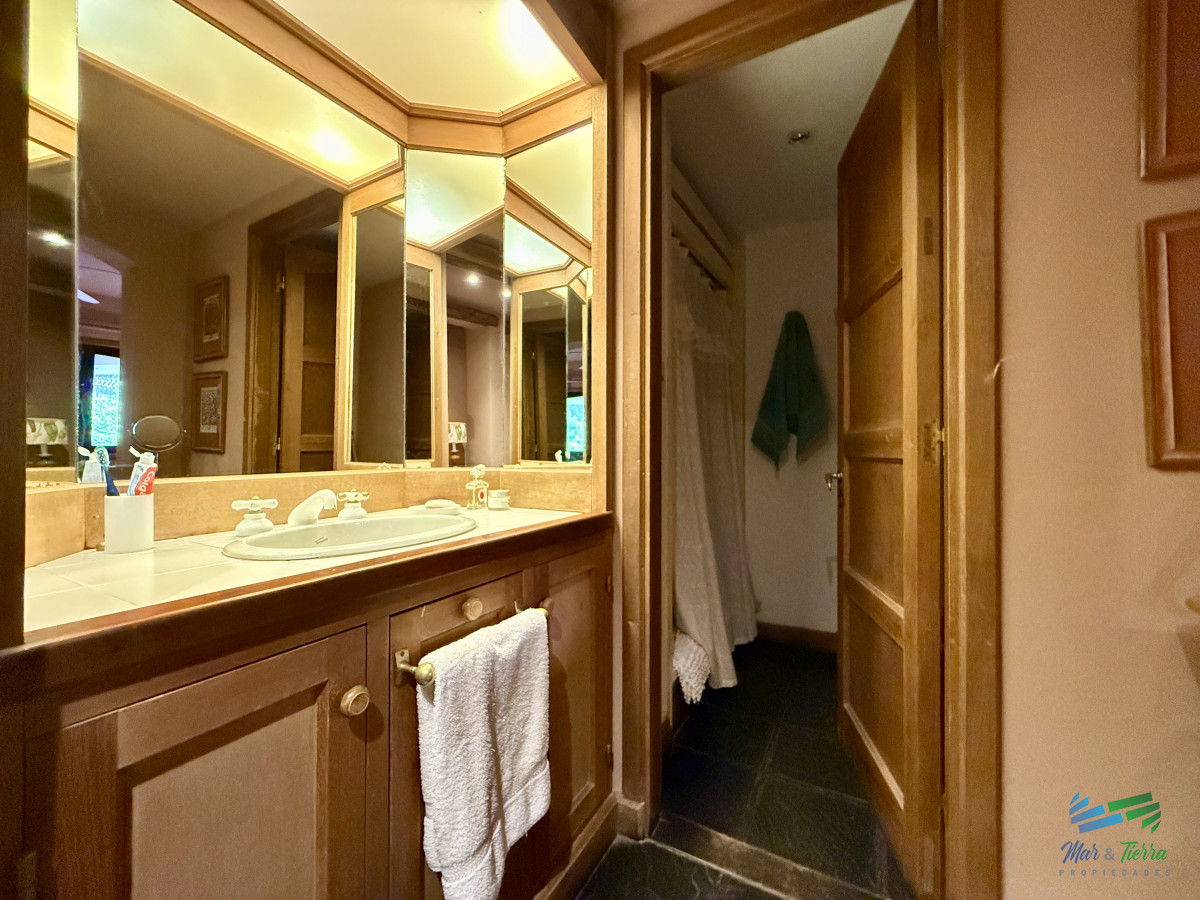 Apartamento ID.5527 - venta apartamento 4 dormitorios en Marina del Este, Punta Ballena, Punta del Este