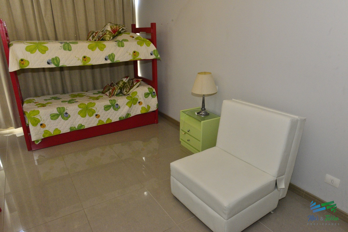 Apartamento ID.5748 - EN VENTA APARTAMENTO 2 DORMITORIOS CON EXCELENTES SERVICIOS Y VISTA AL MAR, PLAYA BRAVA, PUNTA DEL ESTE