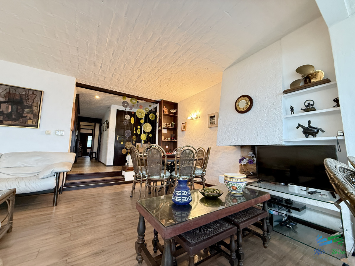 Apartamento ID.5526 - Venta apartamento 3 dormitorios frente a la brava en Peninsula, Punta del Este