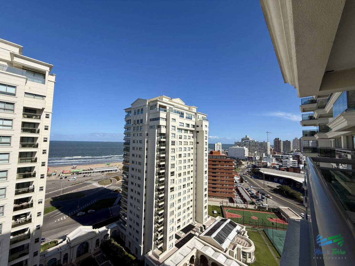 Apartamento ID.5716 - En venta apartamento 2 dormitorios en Imperiale, Playa Brava, Punta del Este
