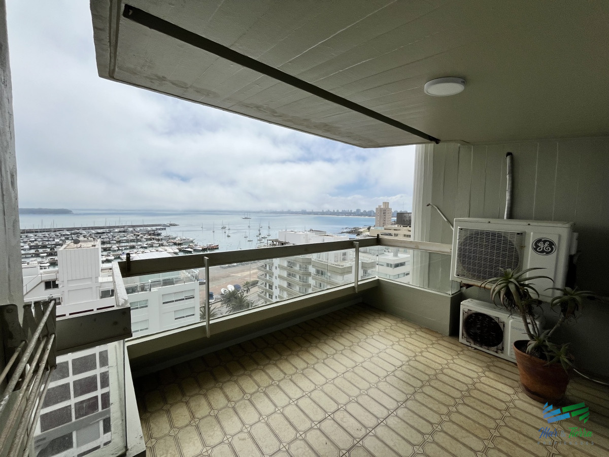 Apartamento ID.4880 - En venta apartamento 3 dormitorios  en Peninsula, Punta del Este