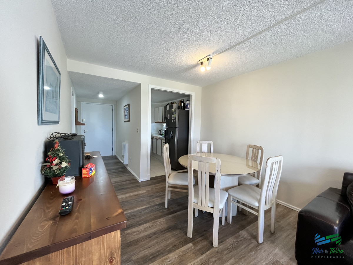 Apartamento ID.5775 - En venta apartamento 1 dormitorio y medio en Playa Mansa, complejo Lincon Center, Punta del este