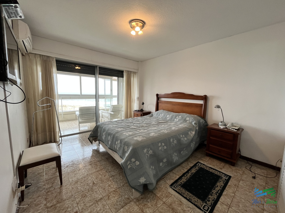 Apartamento ID.5144 - En venta apartamento 3 dormitorios 2 baños en Punta del Este