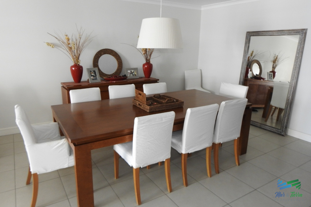 Apartamento ID.5784 - En venta apartamento 3 dormtirorios con parrillero propio, buenos servicios, playa Brava, Punta del Este