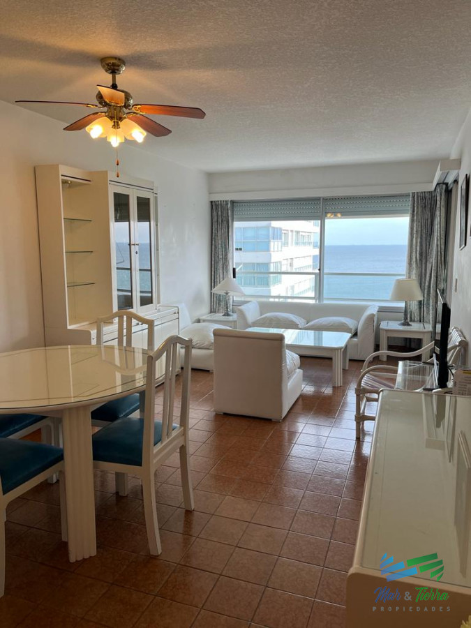 Apartamento ID.5055 - En Venta apartamento 1 dormitorio en COMPLEJO LINCOLN CENTER, Punta del Este