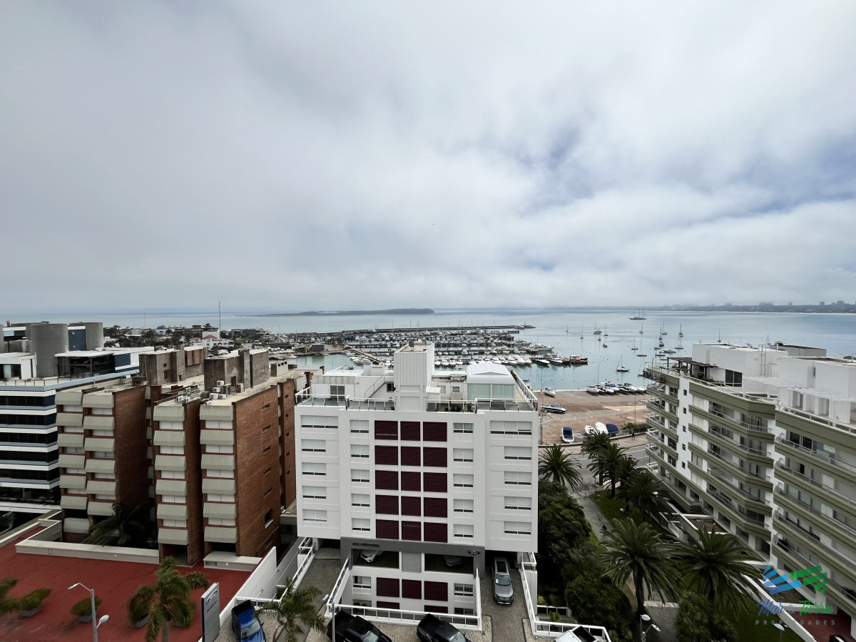 Apartamento ID.4880 - En venta apartamento 3 dormitorios  en Peninsula, Punta del Este