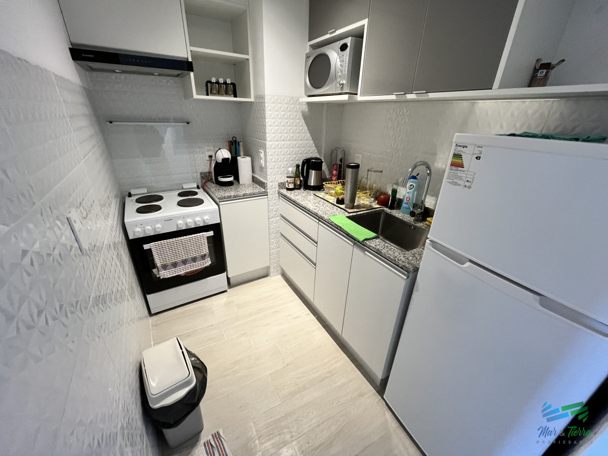 Apartamento ID.4722 - EN VENTA APARTAMENTO 2 DORMITORIOS, VISTA AL MAR, PENINSULA, PUNTA DEL ESTE