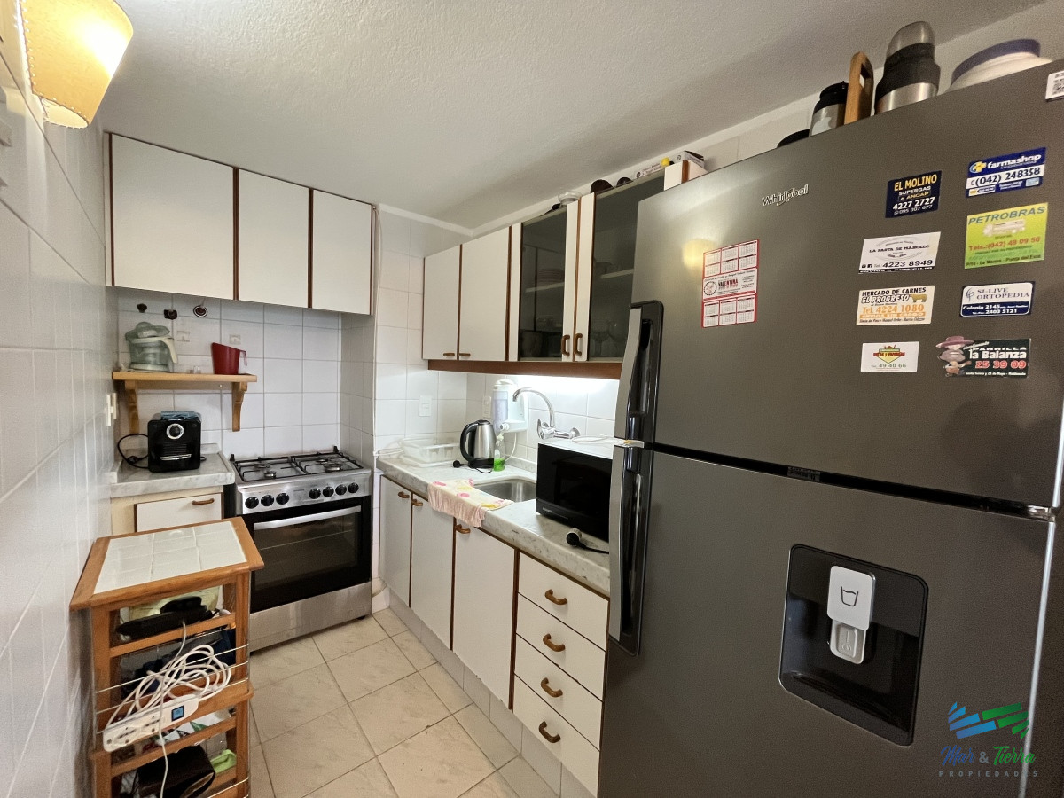 Apartamento ID.5775 - En venta apartamento 1 dormitorio y medio en Playa Mansa, complejo Lincon Center, Punta del este